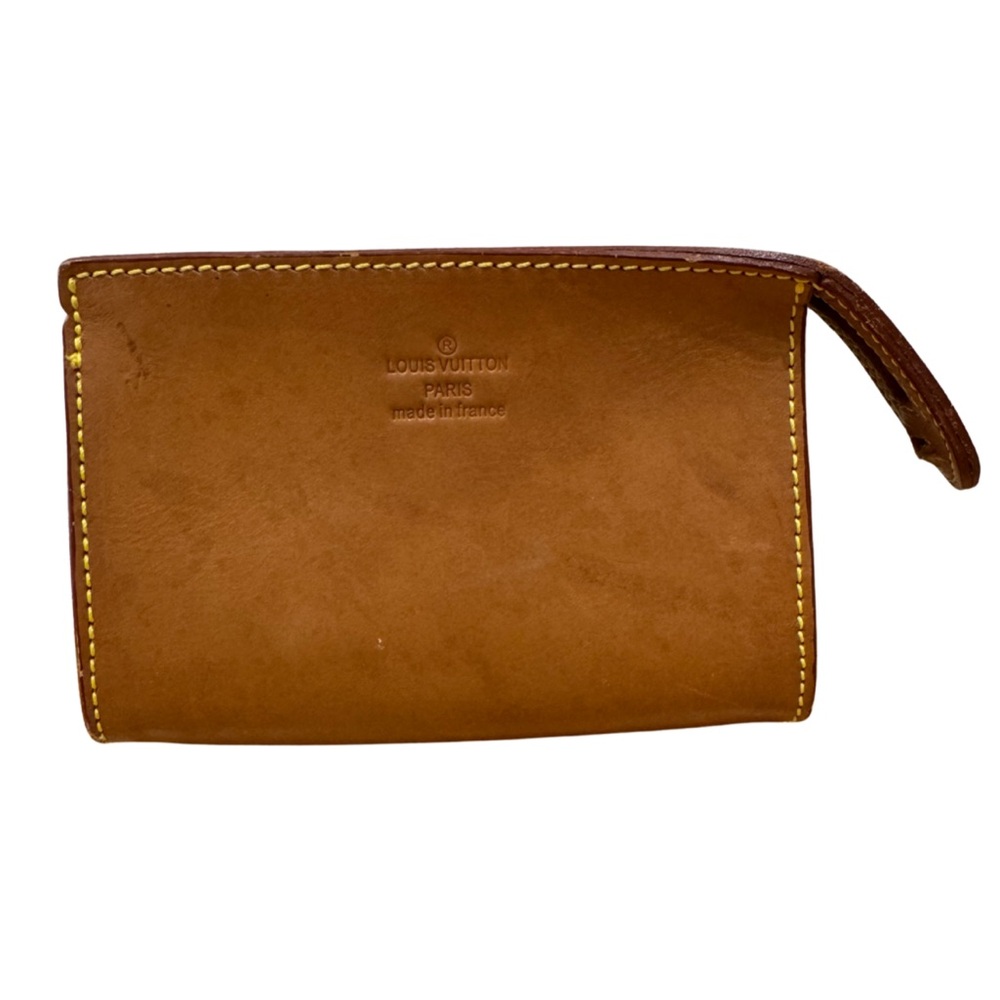 LOUIS VUITTON Nomad Cabas Ambre PM Pouch
Leather Beige